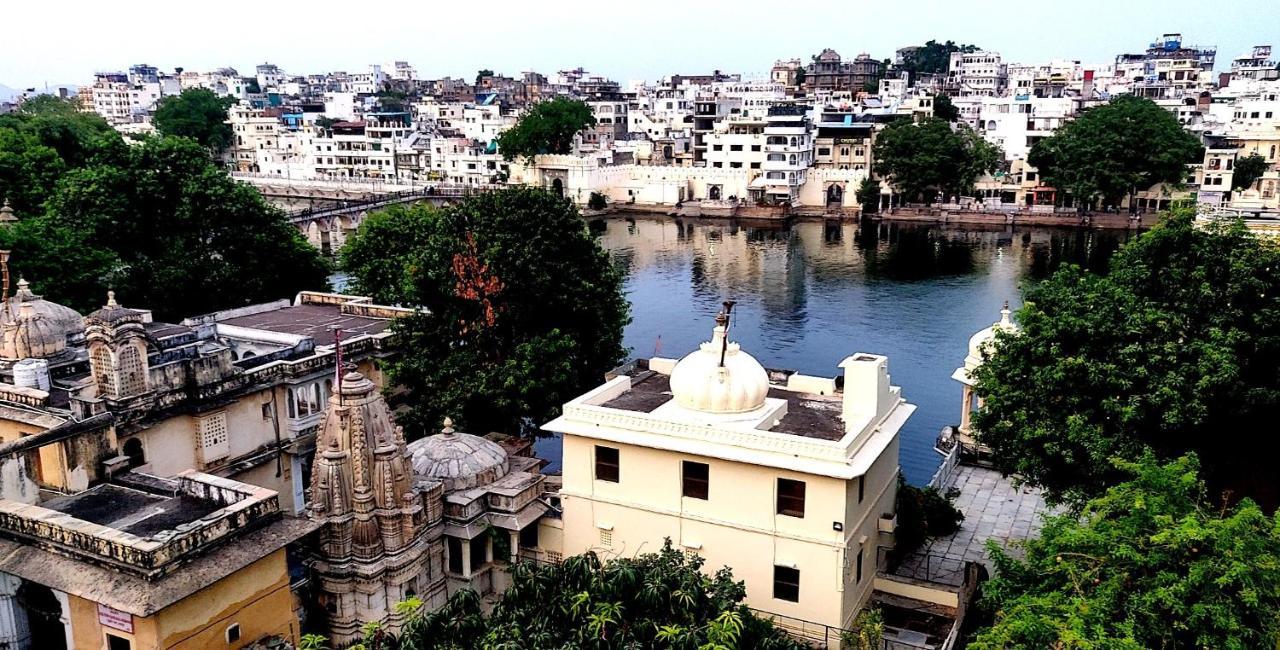 Hotel Shiv Palace Udaipur Exteriör bild