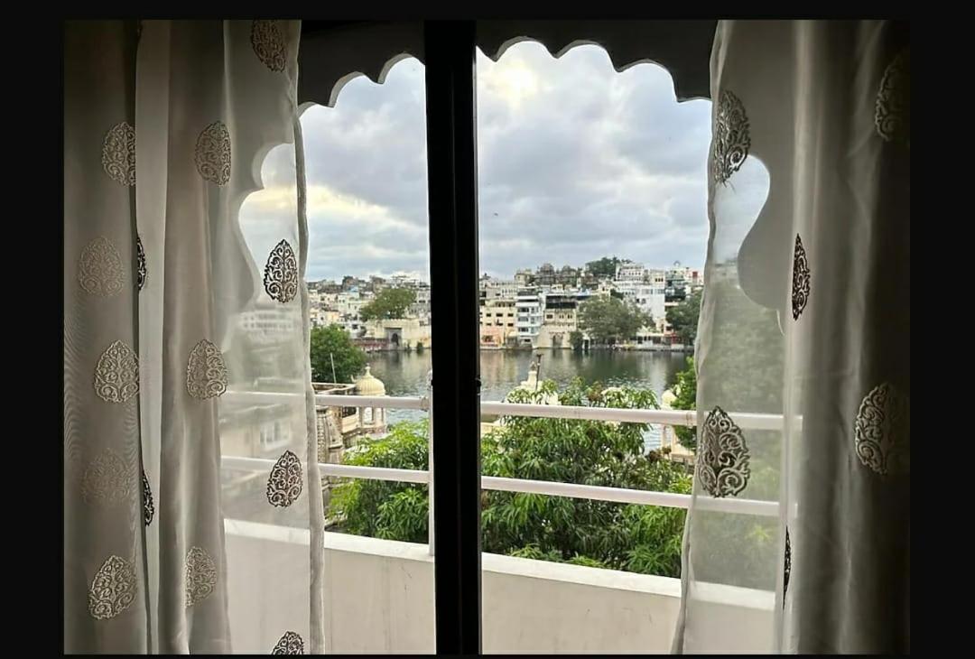 Hotel Shiv Palace Udaipur Exteriör bild