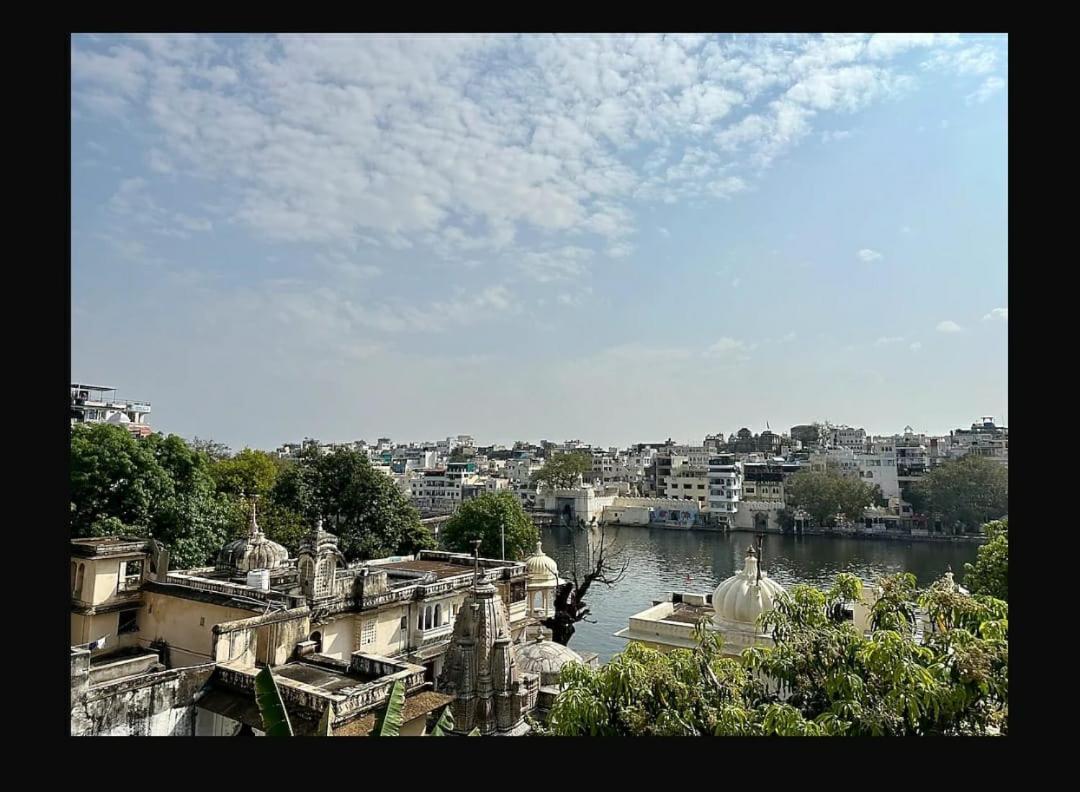 Hotel Shiv Palace Udaipur Exteriör bild