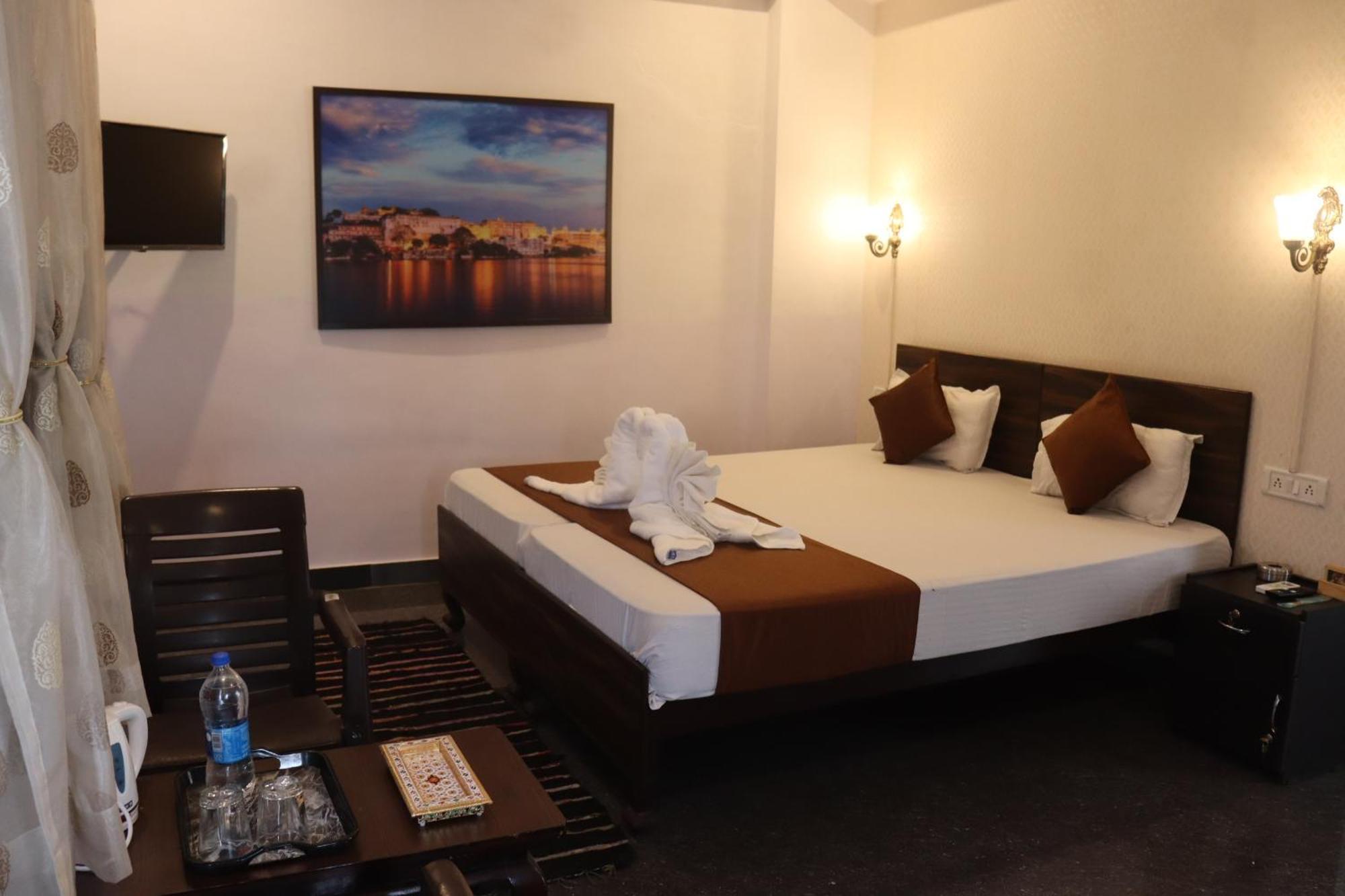 Hotel Shiv Palace Udaipur Exteriör bild