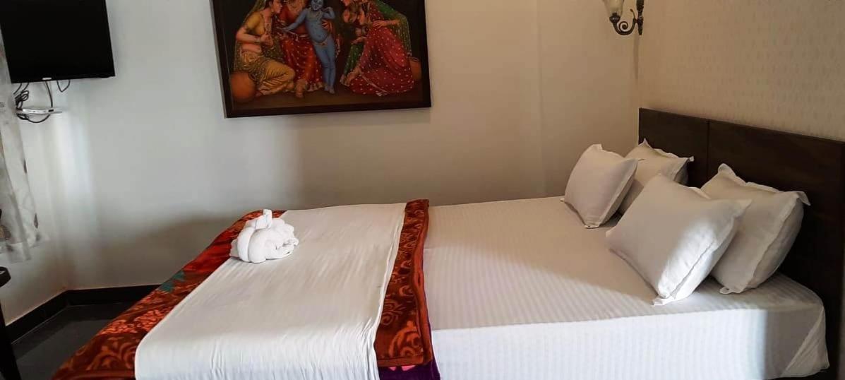Hotel Shiv Palace Udaipur Exteriör bild